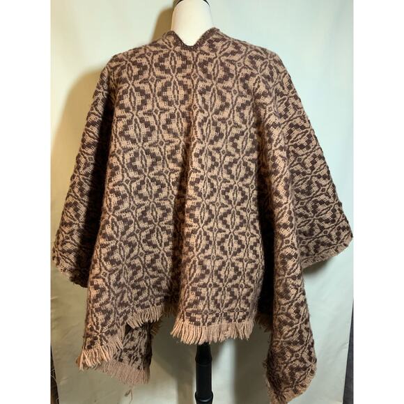 Vintage Handmade Brown and Tan Ruana - Made in Colombia - Picture 2 of 6
